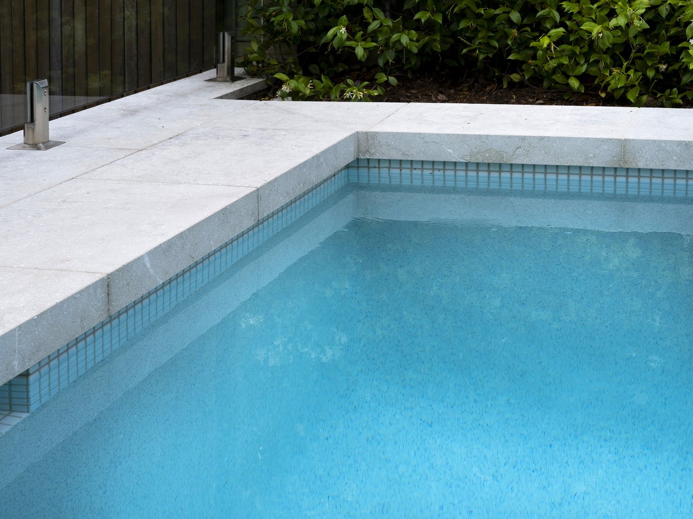  Integrated Pools
