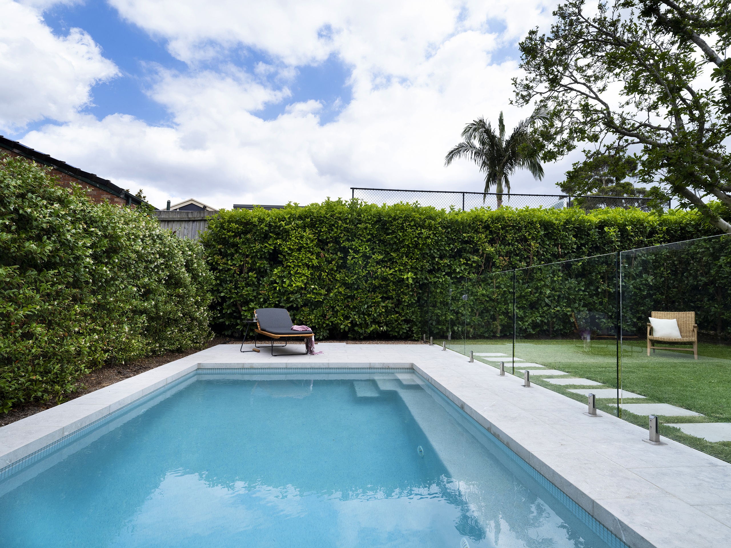 The Best Plants for Poolside Landscaping in Sydney’s Climate